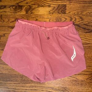 Saucony Women's Athletic Shorts in Dusty Rose